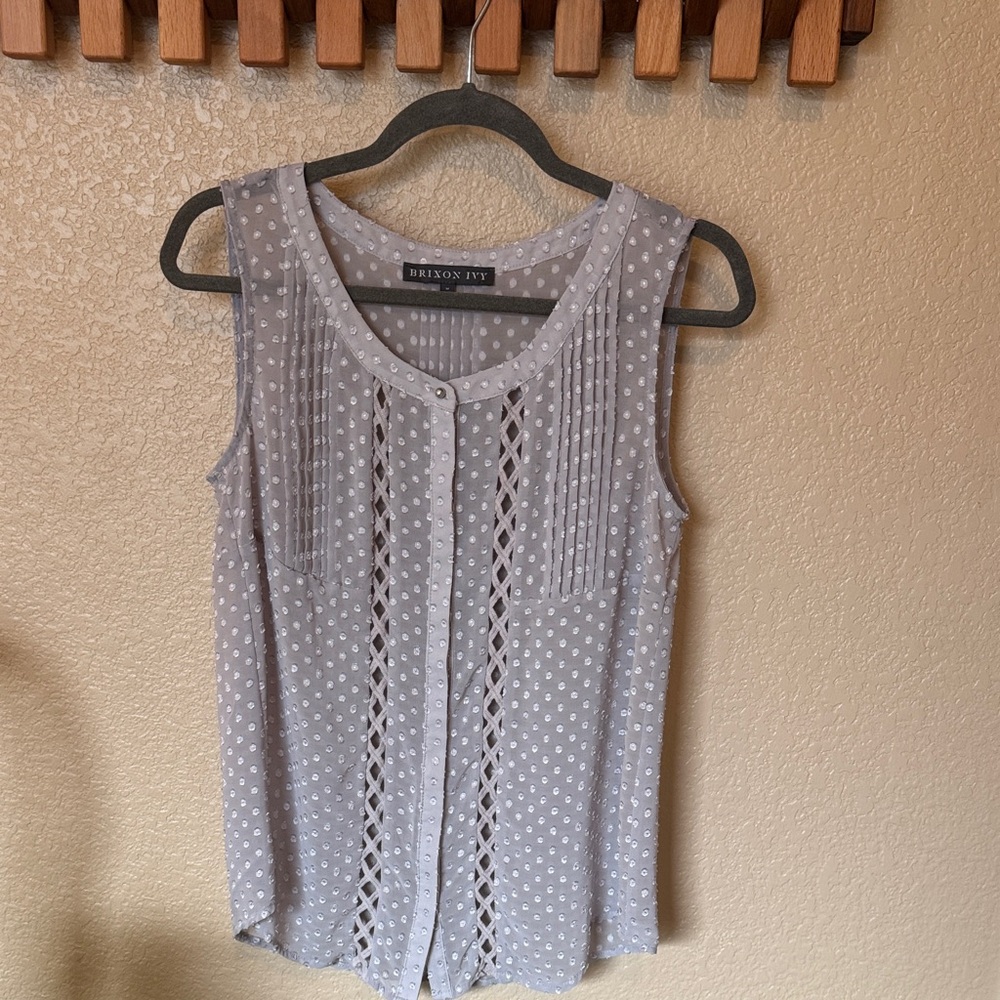 Brixon Ivy Gray Sleeveless Blouse with Lace Detail